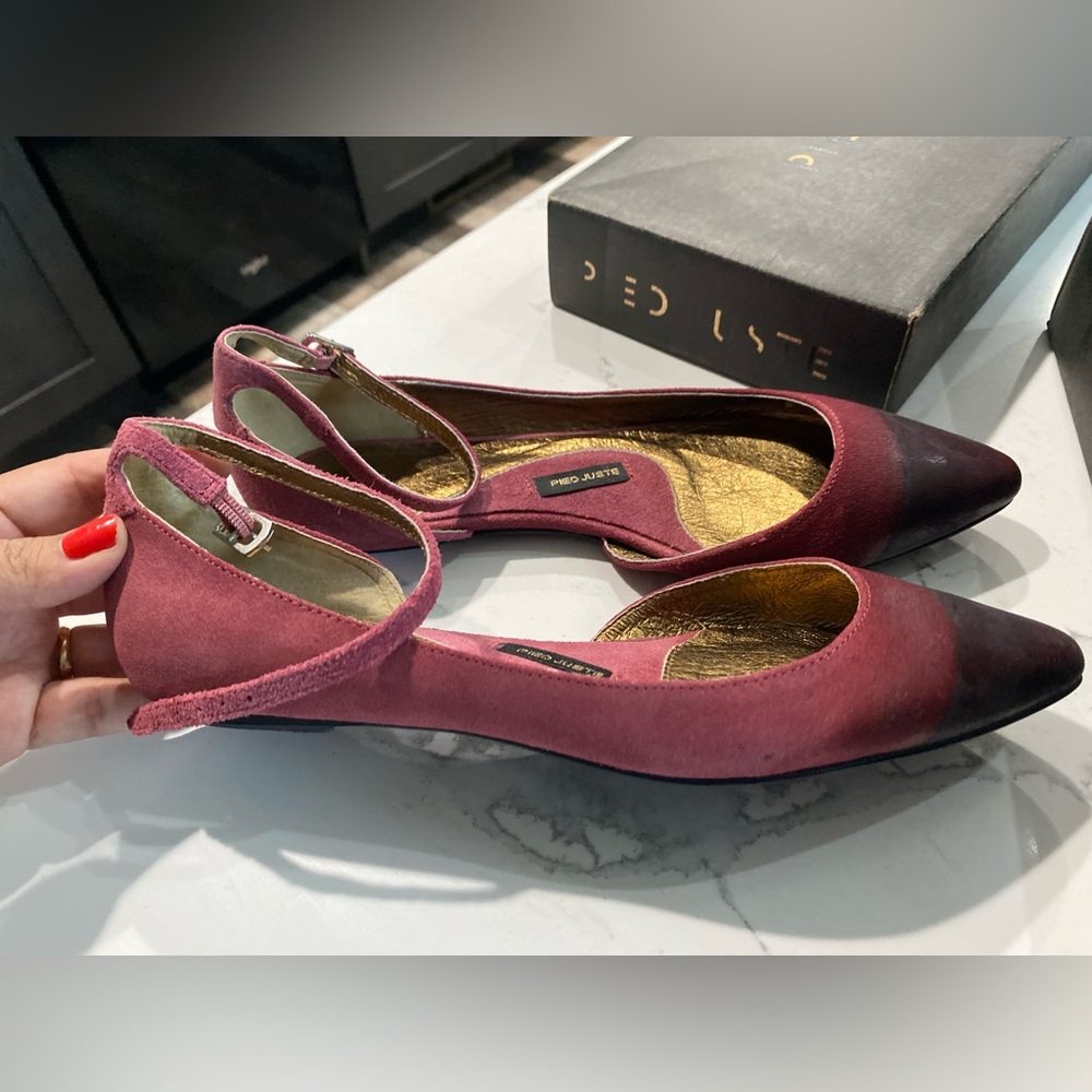 Anthropologie pied juste Women Burgundy leather Flats 7.5 / 38